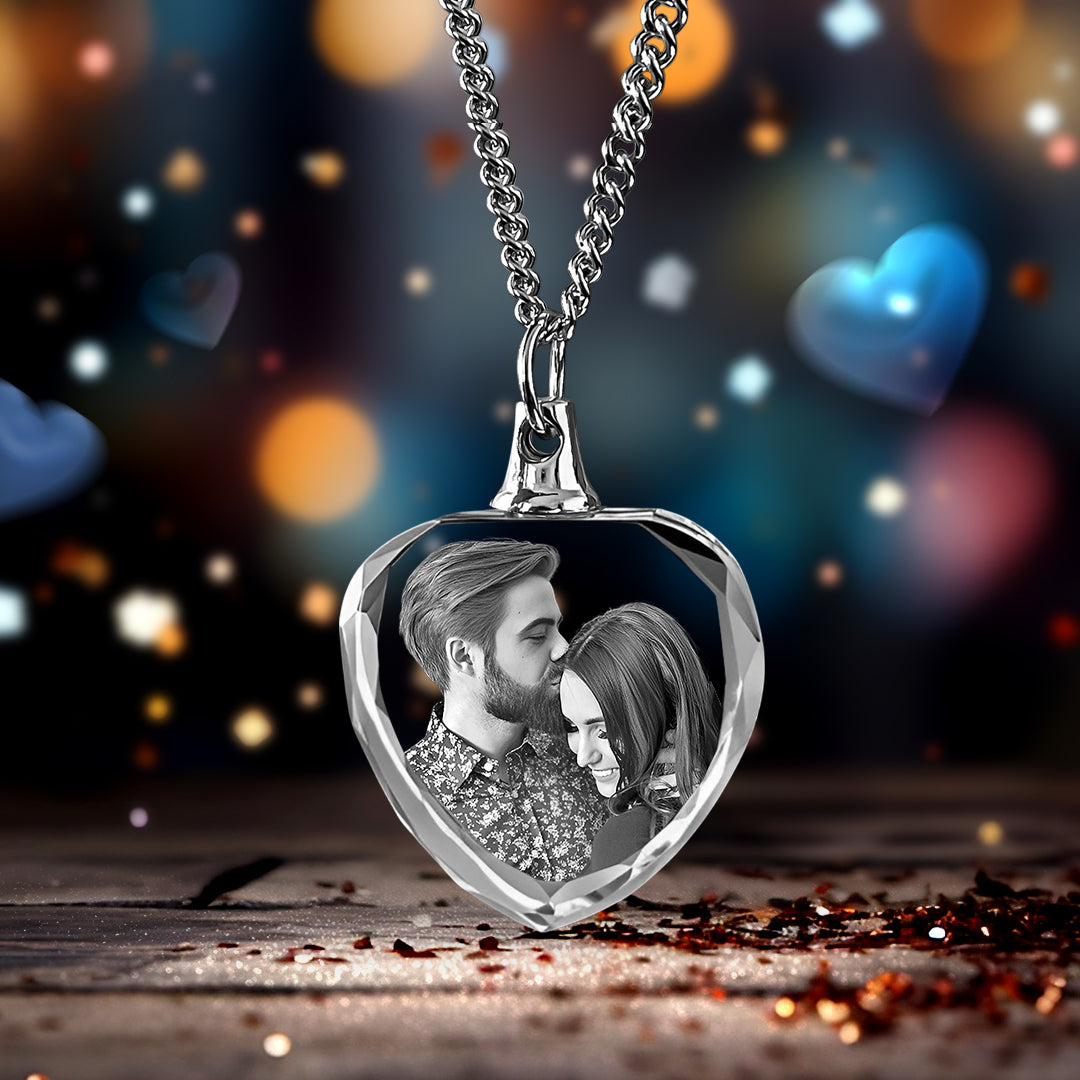 Anniversary Day Heart-Shaped 3D Crystal Necklace